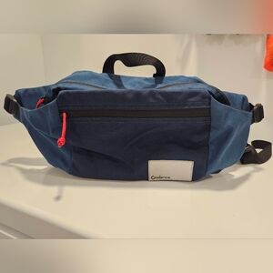 Navy and Blue Men's Travel Belt Bag
